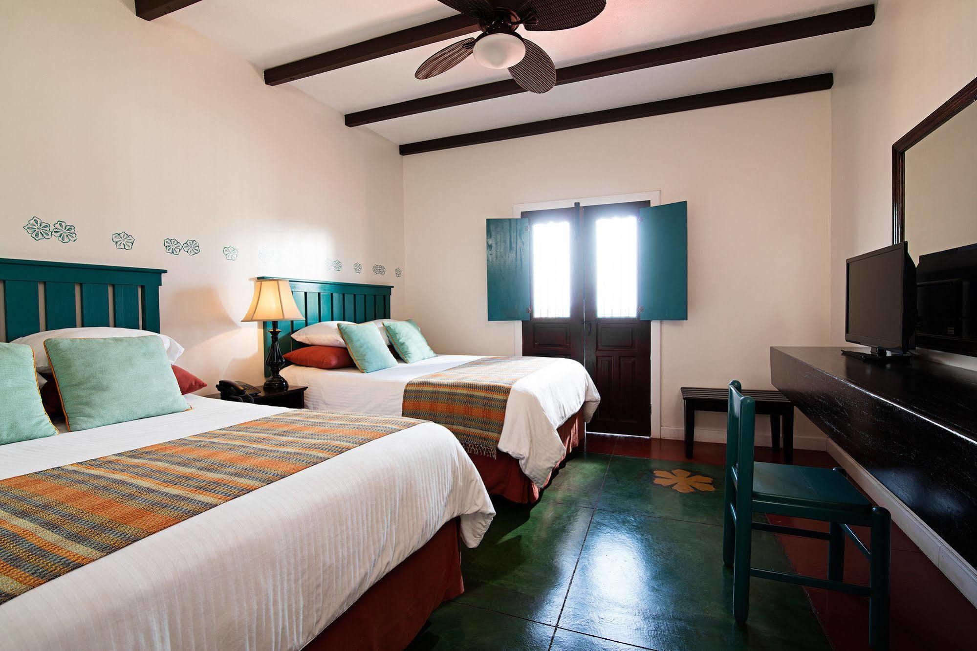 Hotel Isla De Flores Ngoại thất bức ảnh